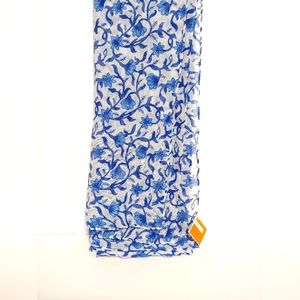 White ane blue floral scarf